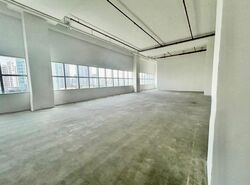 Bendemeer Road (D12), Factory #625895801